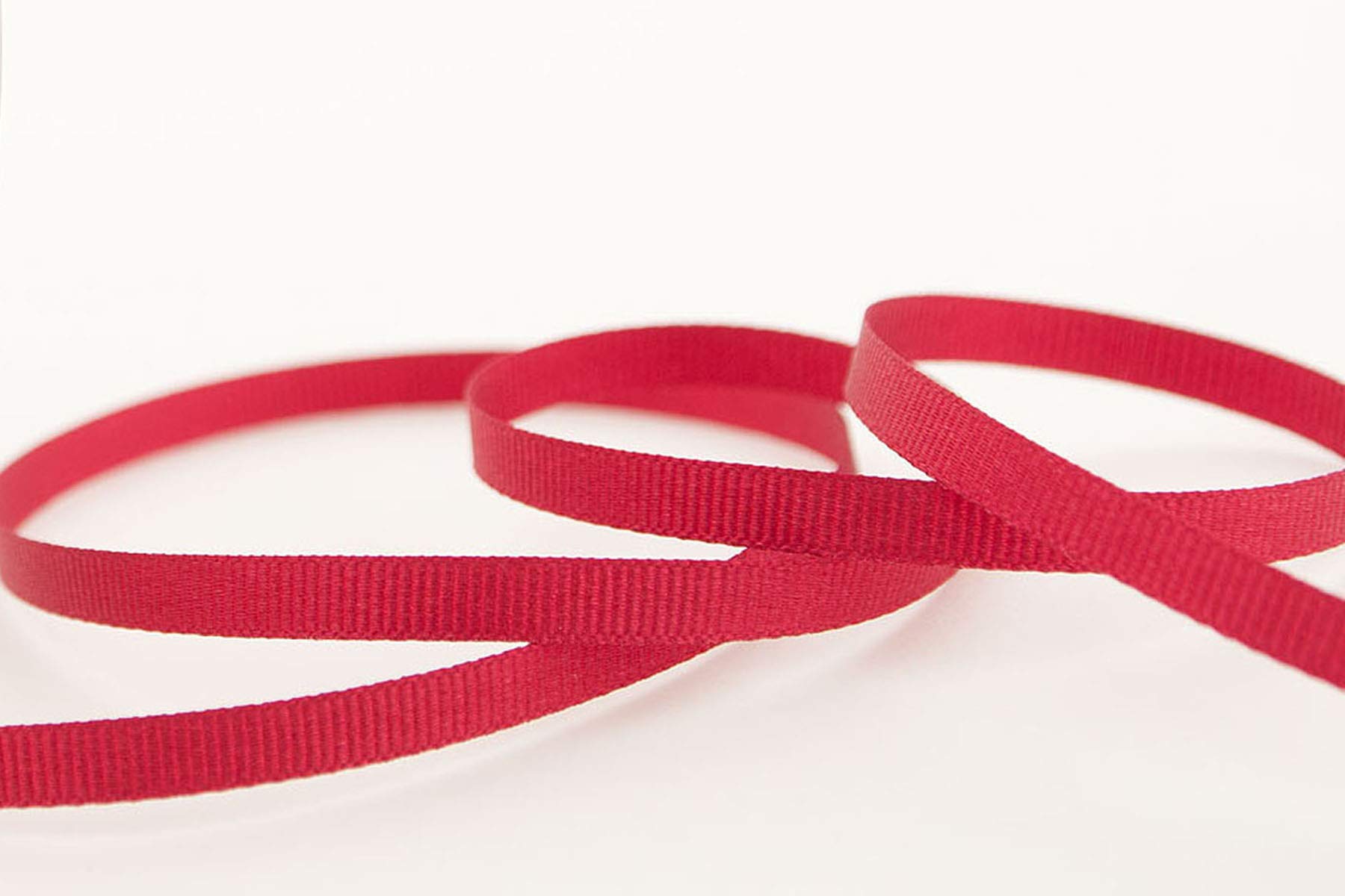 Berisfords 41025 20 m x 6 mm Polyester Grosgrain Ribbon, Cardinal, 6mm - Image 3