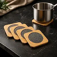 Kit 4 Descansos de Panela em Madeira Quadrado - Suportes de Bambu para Panela Quente - Proteção de Mesa - Utensílio de Cozinha Antiderrapante Resistente ao Calor