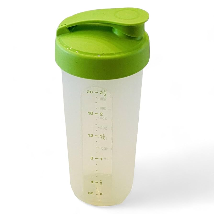 Amazon.com: Tupperware Quick Shake Shaker Blender 20 oz