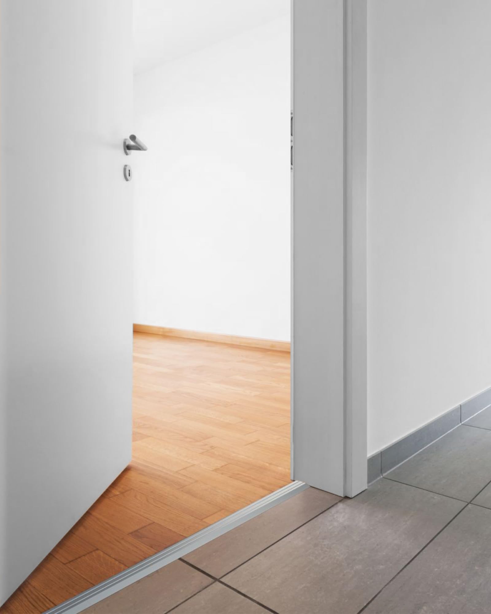 Gedotec perfil de transición compensación de altura plata 2000 mm aluminio I Longitud 2 m - acortable Anchura 41 mm I Fabricado en Alemania I Listón final aluminio anodizado, listones autoadhesivos