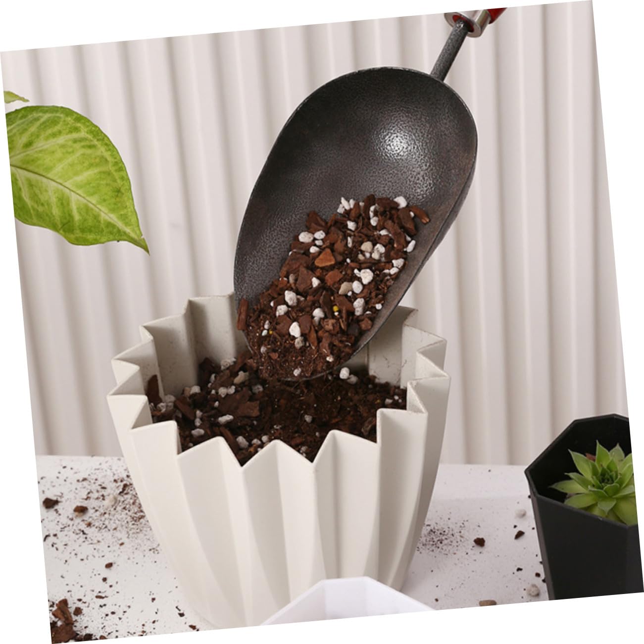 Ensemble D'outils de Jardinage 1 Set en Acier Inoxydable Pelle Légère et Râteau Ergonomique pour Jardin Extérieur Pratique