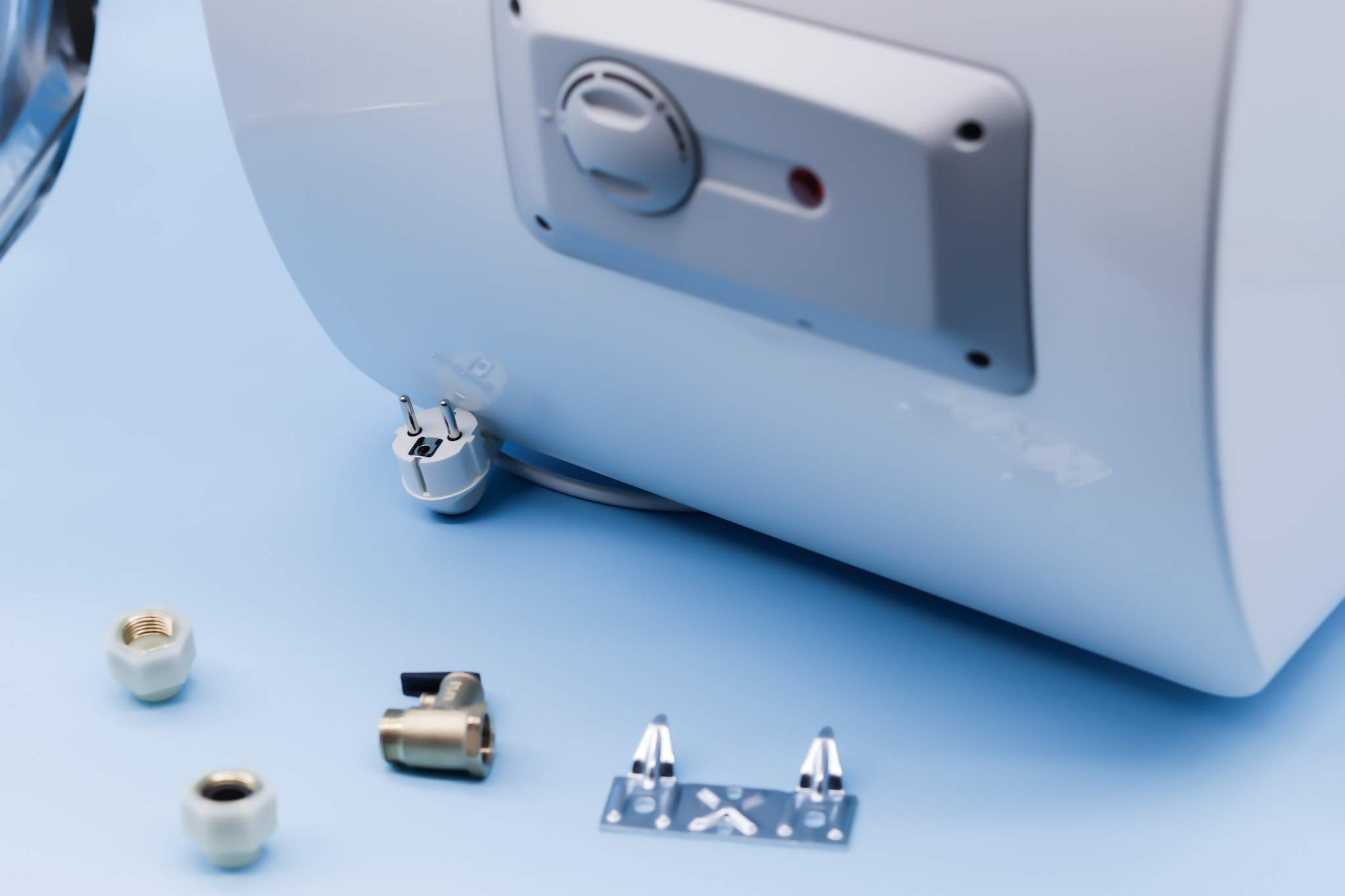 Termo Eléctrico 30 Litros | Eficiencia Energética C | Marca Exclusiva_Fabricado por Ariston