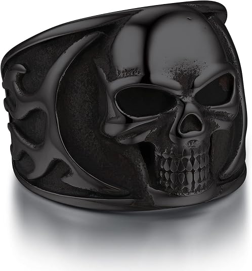 Bandmax Retro Style Stainless Steel Skull Band Ring For Men & Women