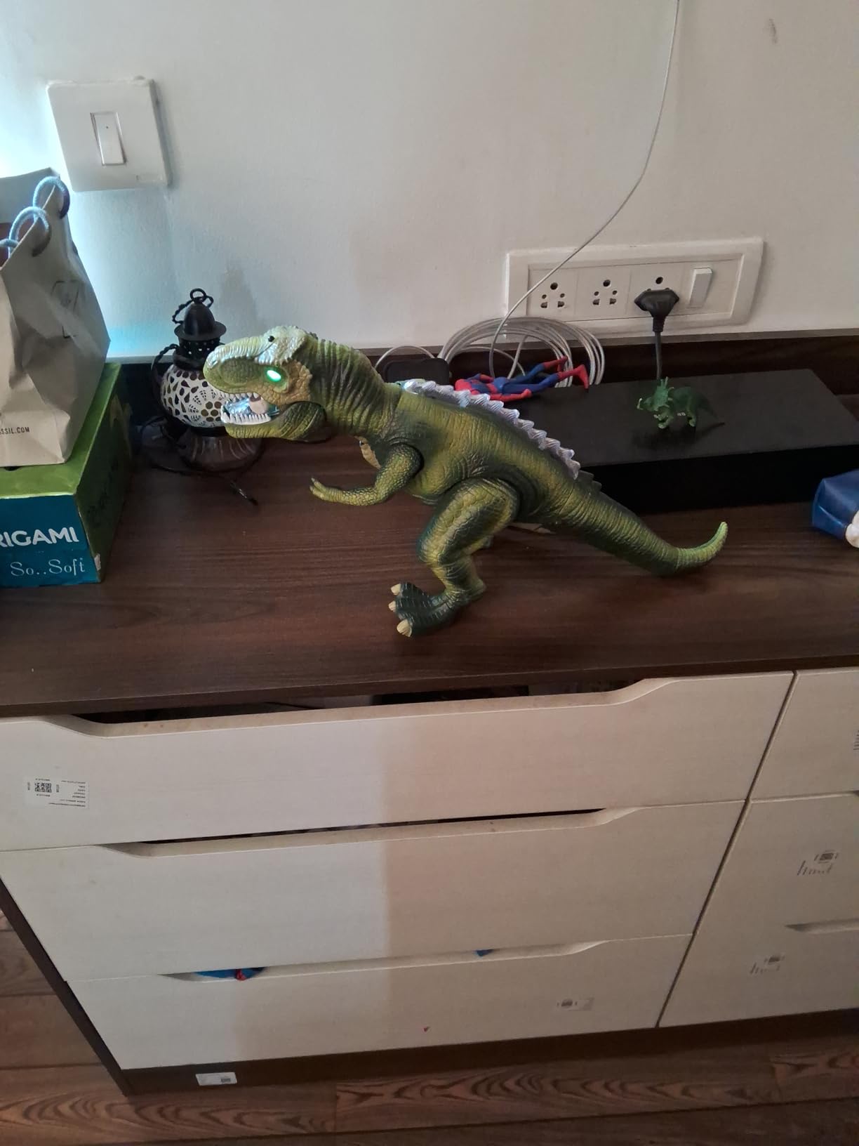 snaptron dinosaur toy
