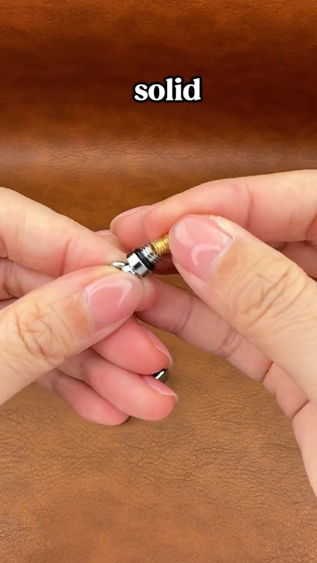 Encendedor recargable clásico de latón Thorens miniatura 7