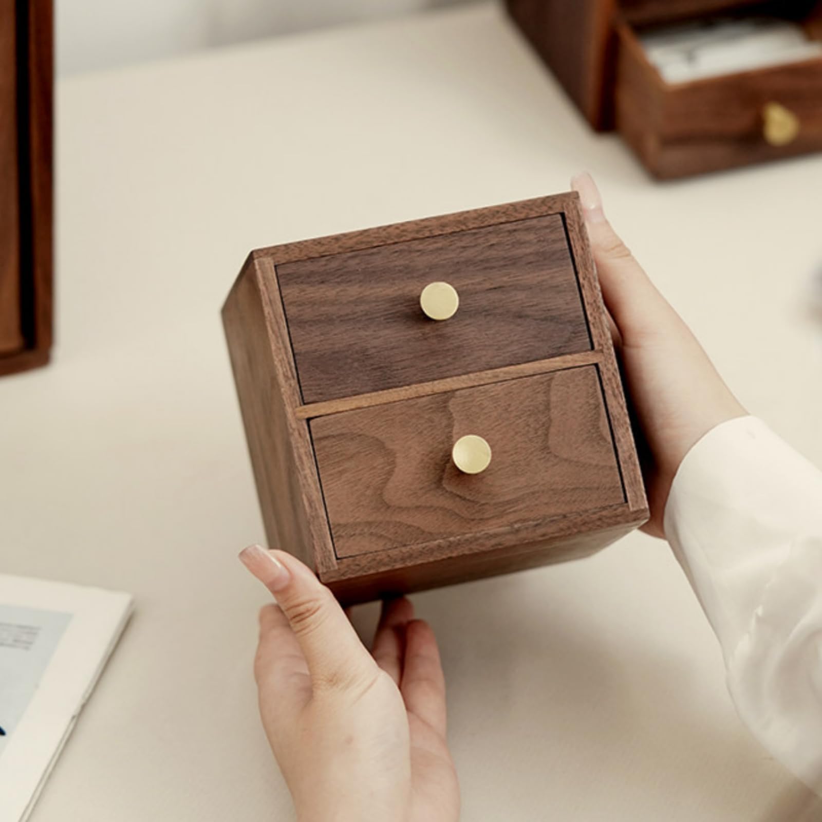 Portagioie con Cassetto Elegante