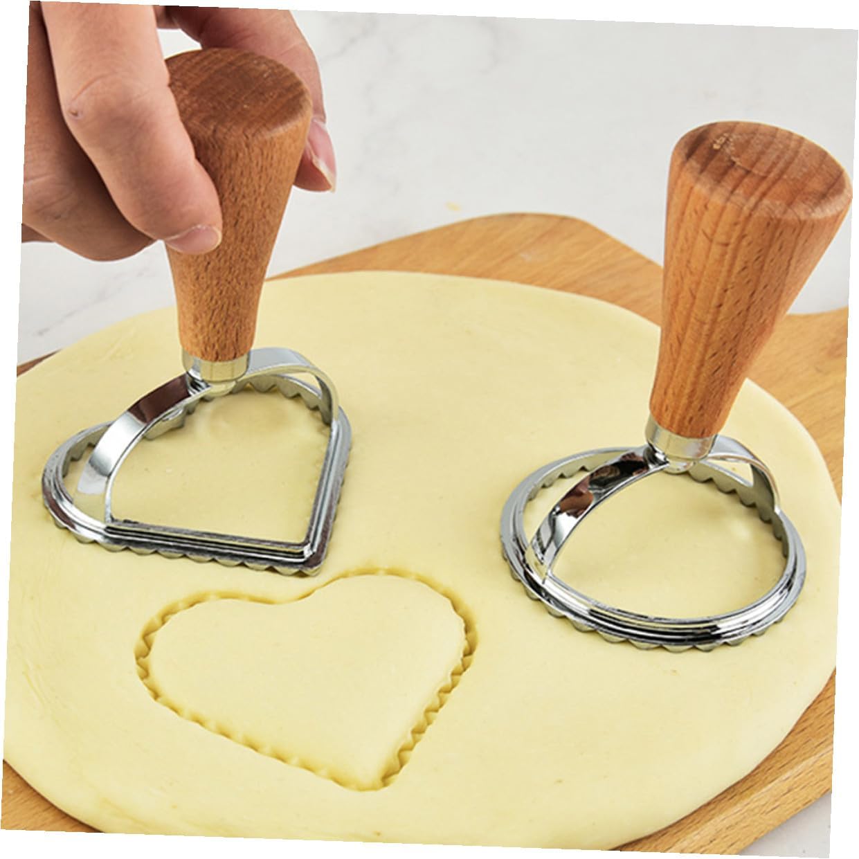Milisten 3pcs Stainless Steel Dumpling Maker and Biscuit Cutter Set with Large Small Square round Molds for Baking and Pasta Kitchen Tools Random Color