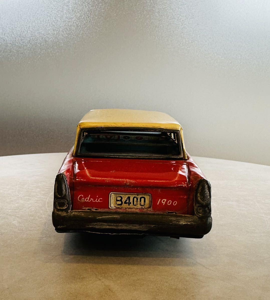 Amazon.co.jp: タカトク TT セドリック カスタム ブリキ おもちゃ 車