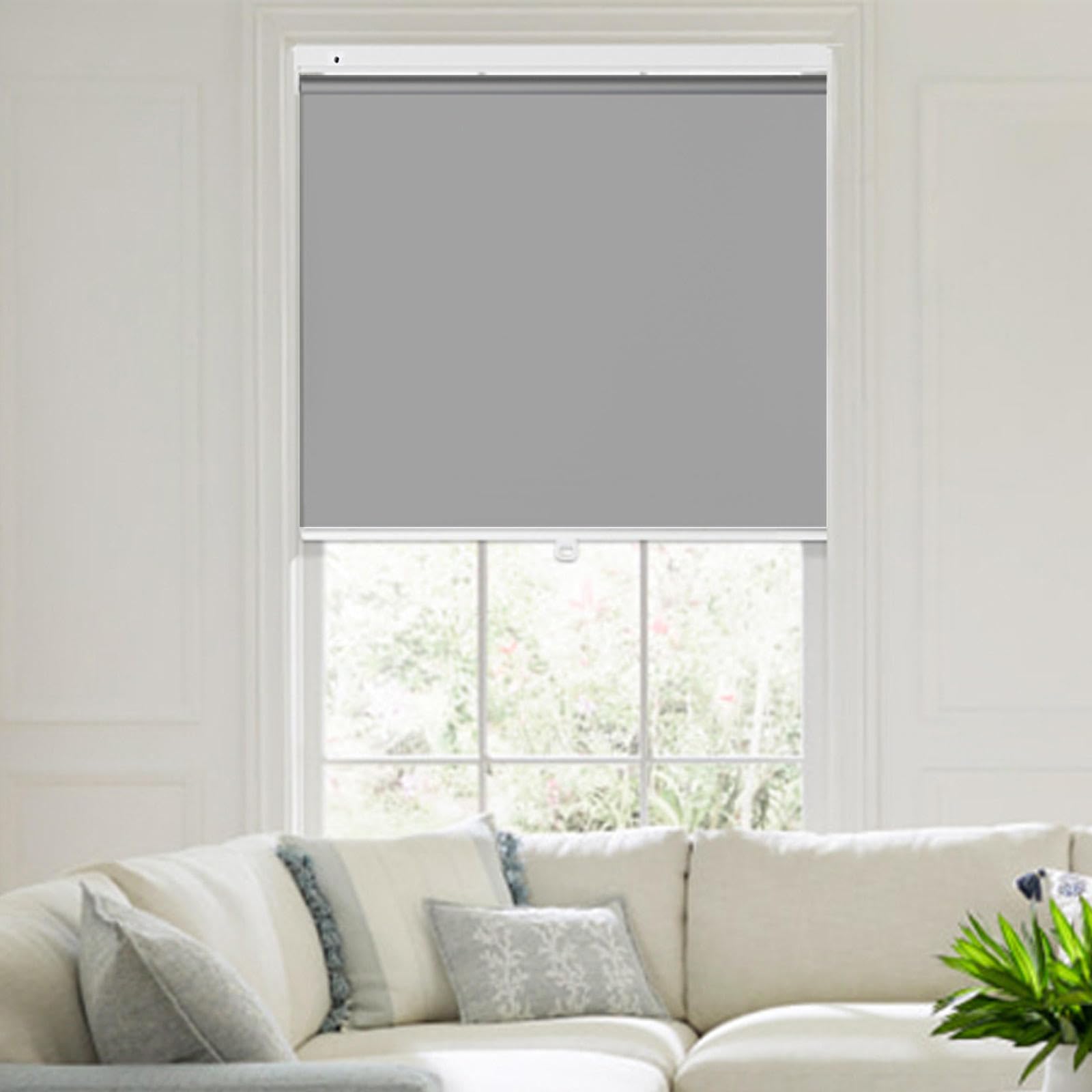 Amazon｜グレー遮光ローラーブラインド、120×200cm、コードレス