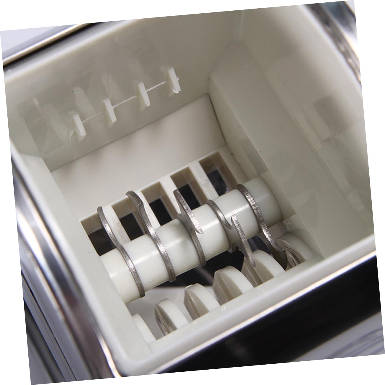 Hand Crank Ice Shaver Mini Ice Crusher Machine Manual Stainless Steel Compact for