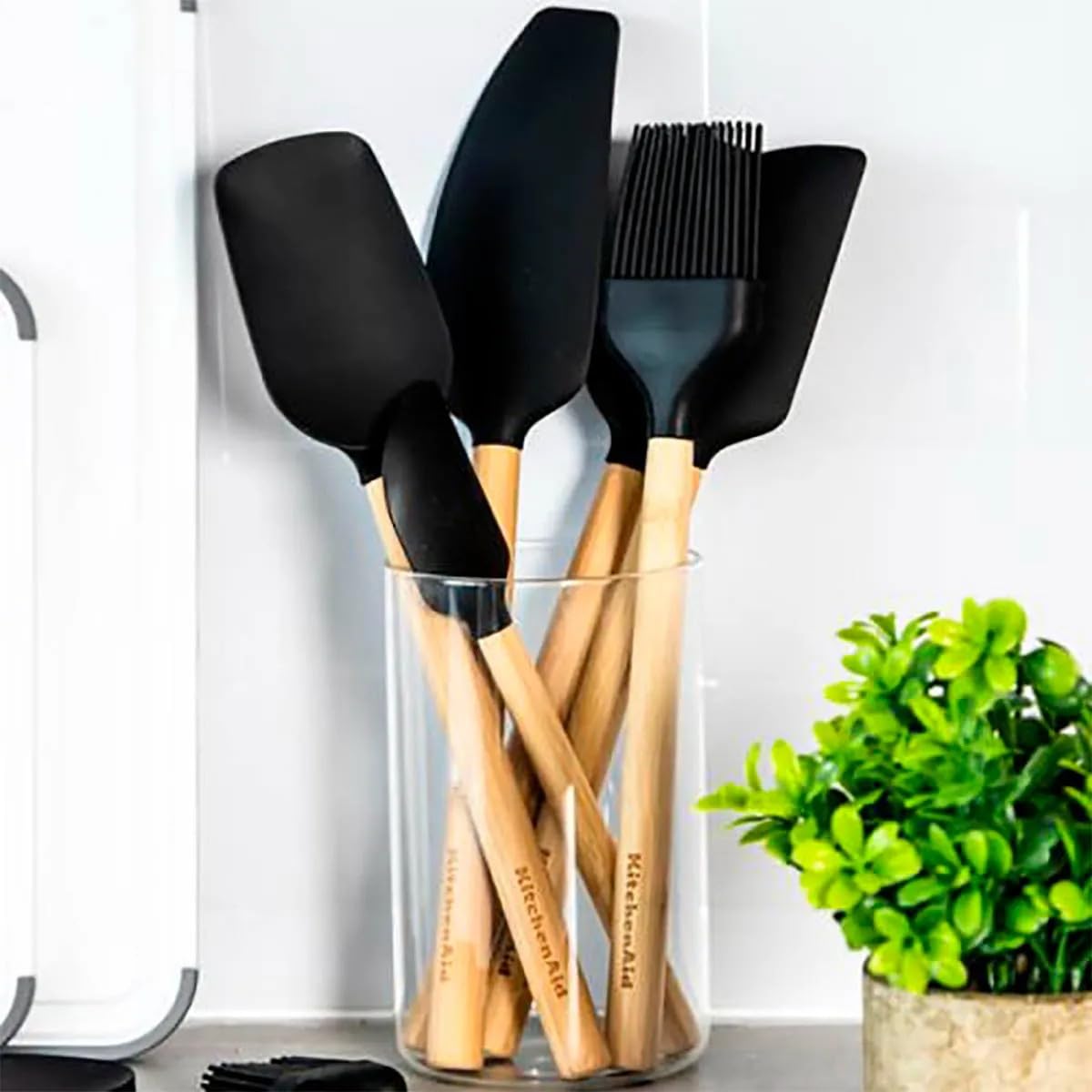 KitchenAid Pędzel do ciasta brzozowego z silikonową główką, czerwony
