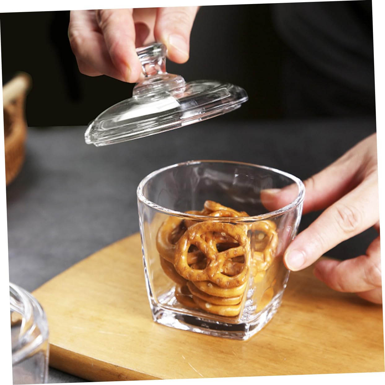 2stücke Glasbehälter mit Deckel Transparent für Aufbewahrung von Snacks und Trockenlebensmitteln Luftdicht und Spart Platz Praktisch für Küche und Zuhause