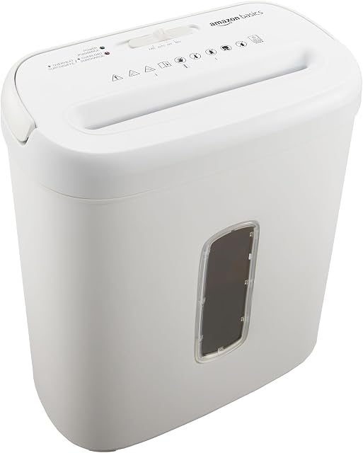 Amazon Basics Crosscut Papier et carte de crédit Shredder pour la sécurité - 8-Sheet, Lourdes, blanches