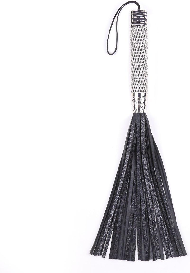Diamond Handle Leather Whip，Leather Whip,Must be Scattered, Whip, Whip, Horse Riding Crop, Role-Playing Props