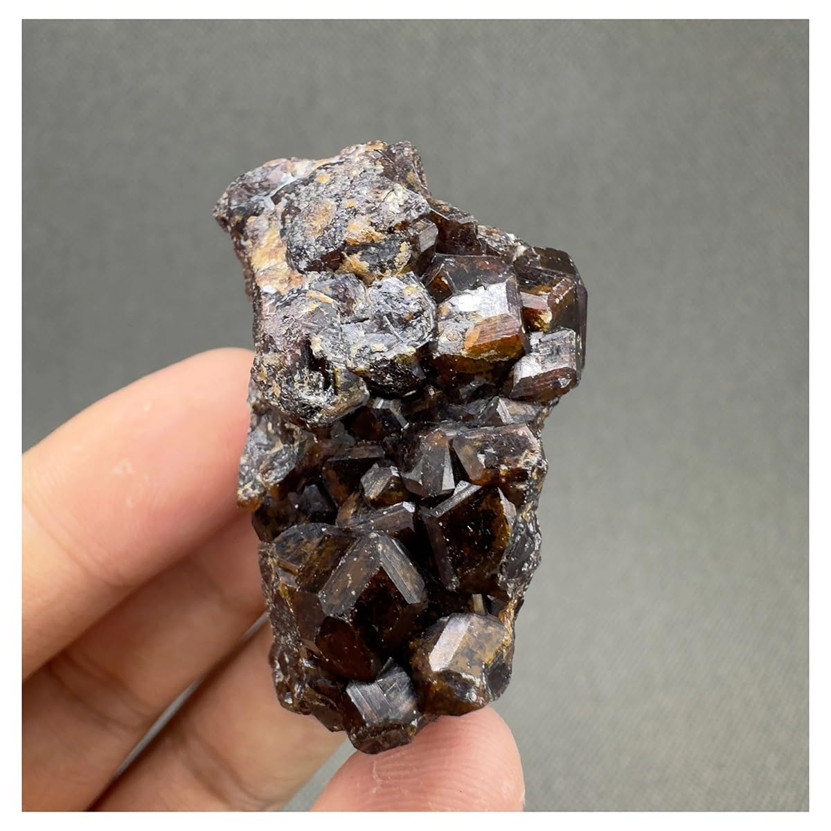 Mineral de Granate Natural LQYXGS, El Regalo Ideal en Cristales de Cuarzo para Amantes del Diseño