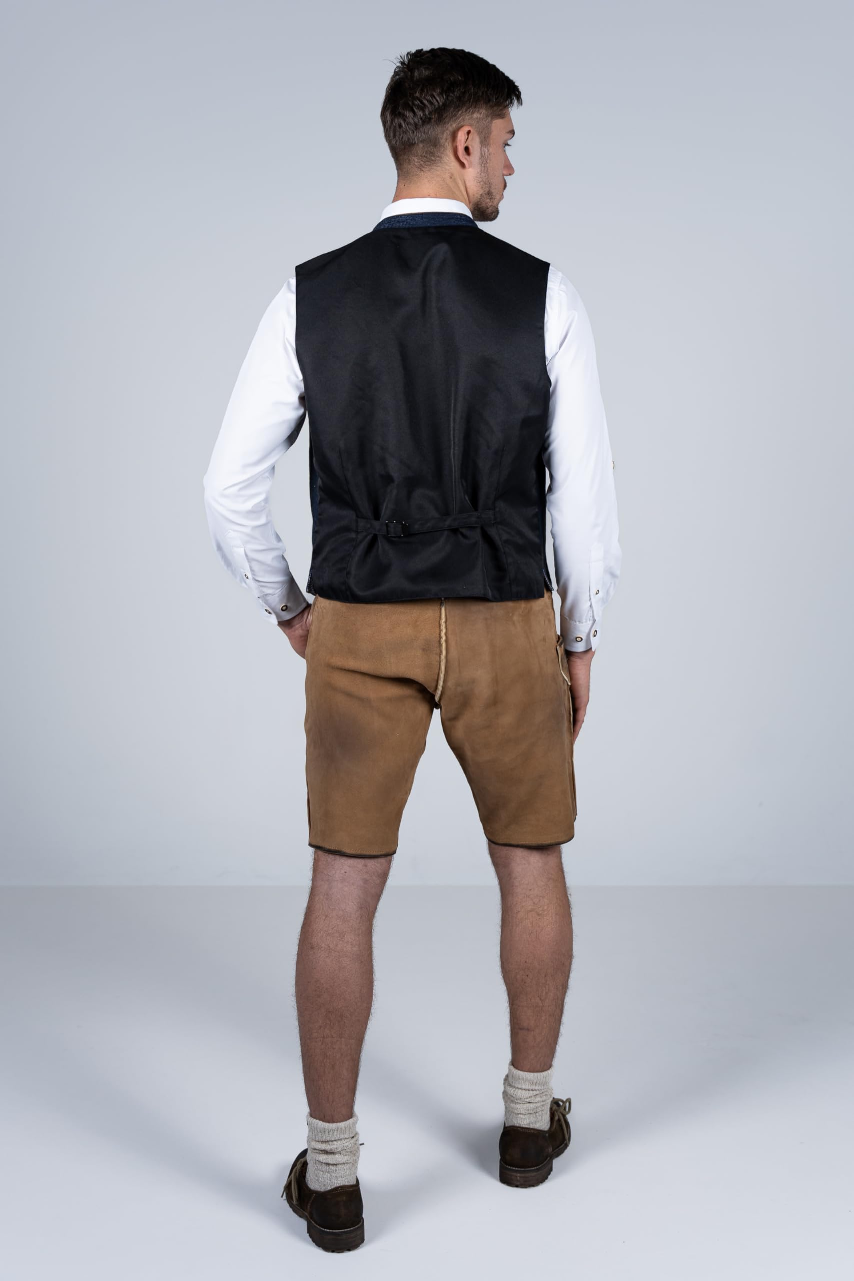 Bayerische Traditionelle Krachlederne Kurze Lederhose Linus aus weichem Ziegenleder inkl. Gürtel Gr. 46-64