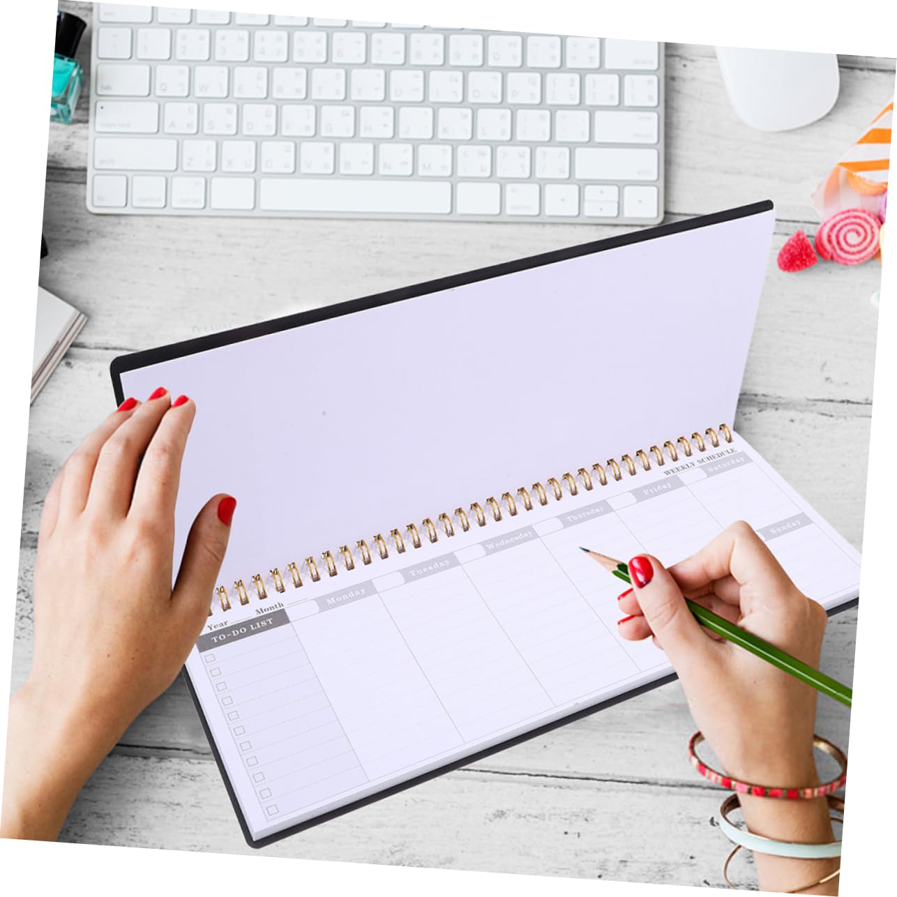 Planner Pezzi 2025 Rilegatura a Spirale, Carta di Qualità e Design Leggero per Uso Quotidiano e Ufficio, Diario di Scrittura Confortevole