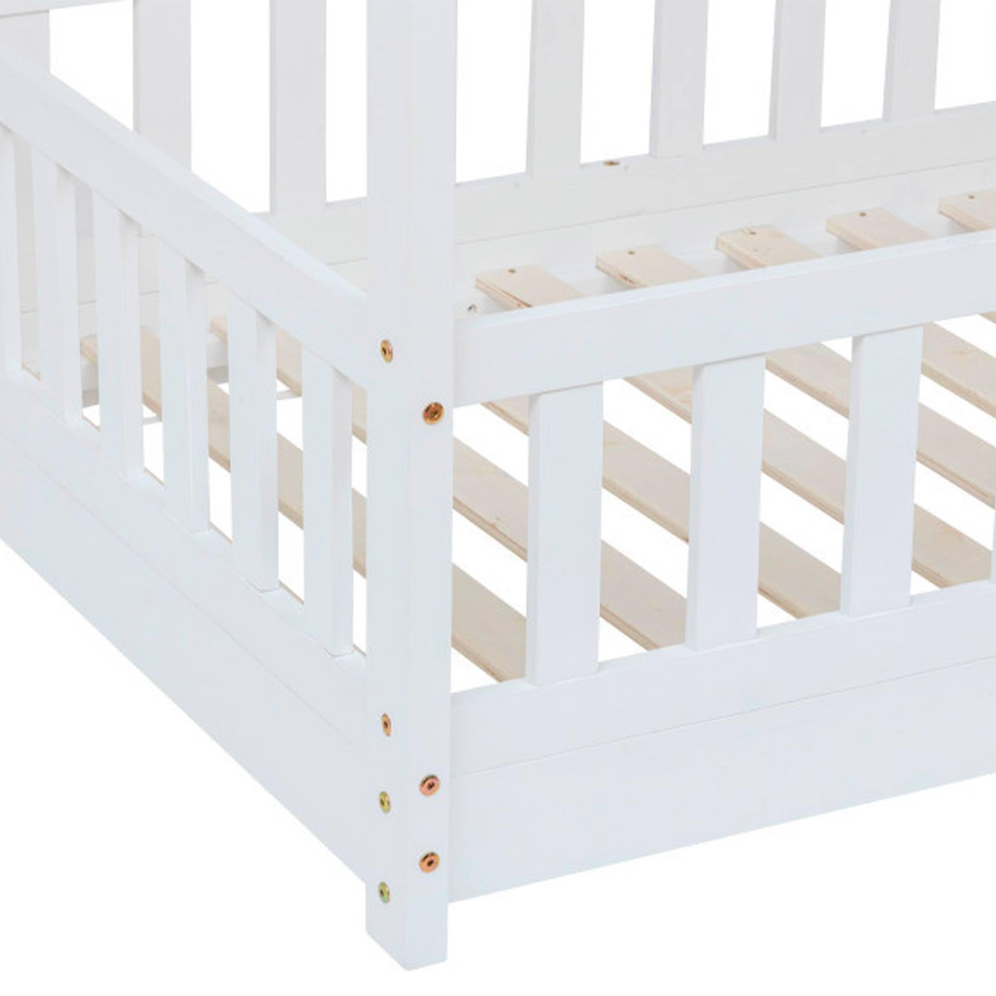 Well Home MOBILIARIO & DECORACIÓN Habitación Infantil: Cama Infantil Modelo cabaña de Pino lacada en Blanco 90x190cm