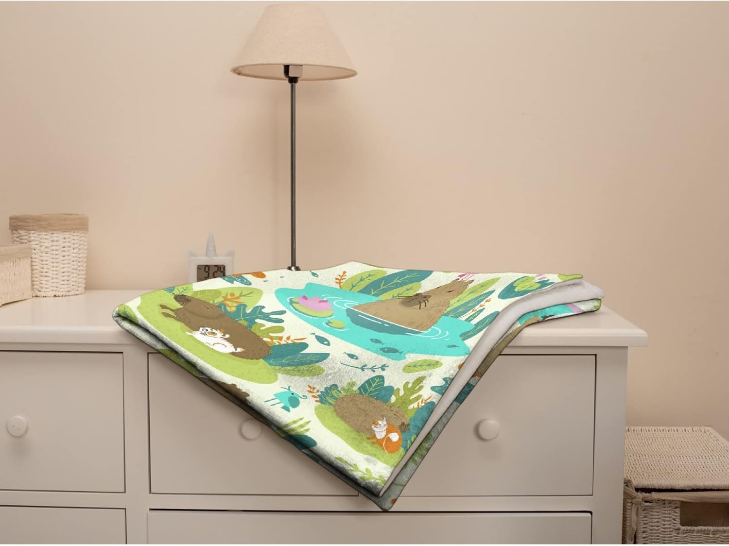 Capybara On Jungle Green Throw Blanket Fannel Fleece Super Soft Funny Blanket Travel Throw Blanket for Bed Couch Sofa 60 x 50 Inch for Teen