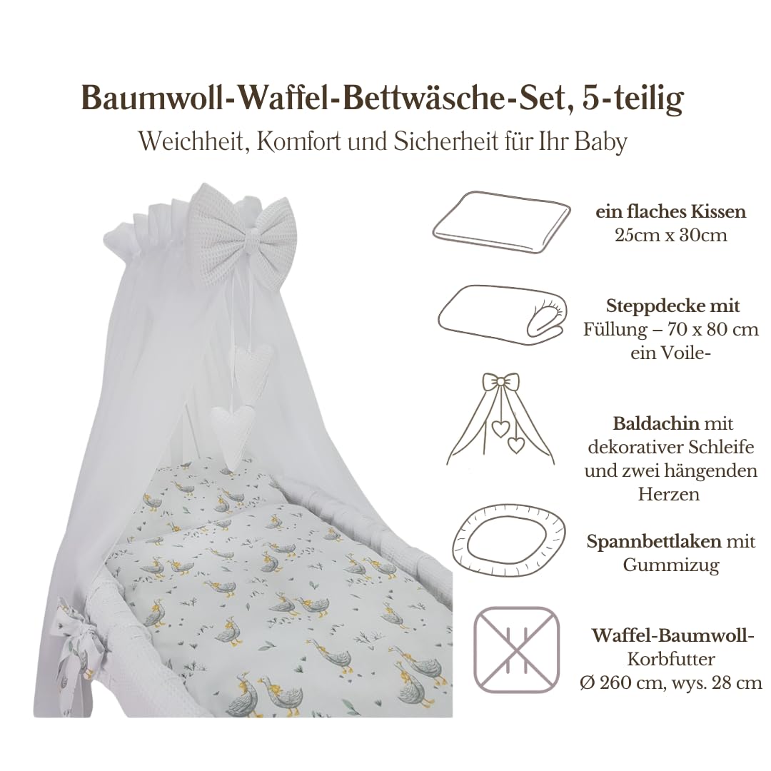 WIKLINOPOL Lena - Cuna de mimbre con ruedas, colchón, dosel y ropa de cama de tela de waffari con animales de safari, hecha a mano, cesta de moisés gris