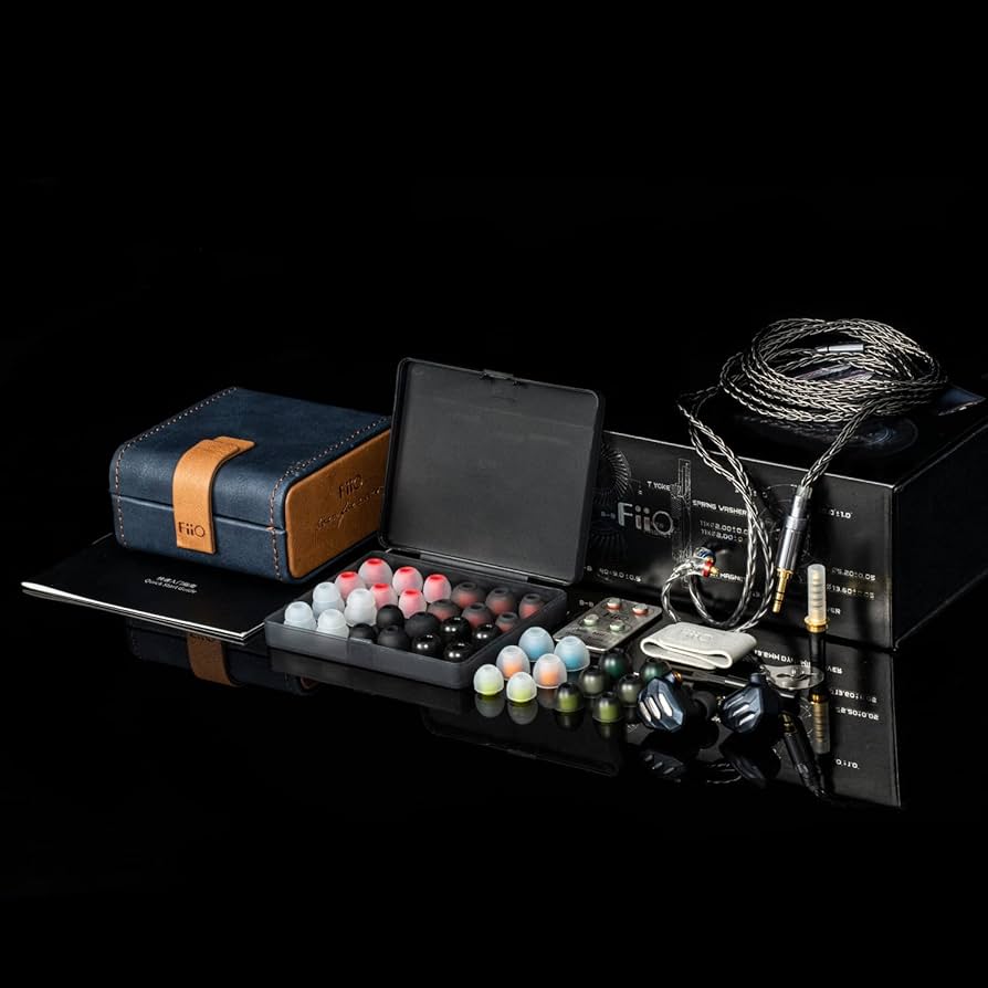 美品 FiiO FH7s カナル型ハイレゾイヤフォン　有線イヤホン FIIO FH7s – e☆イヤホン