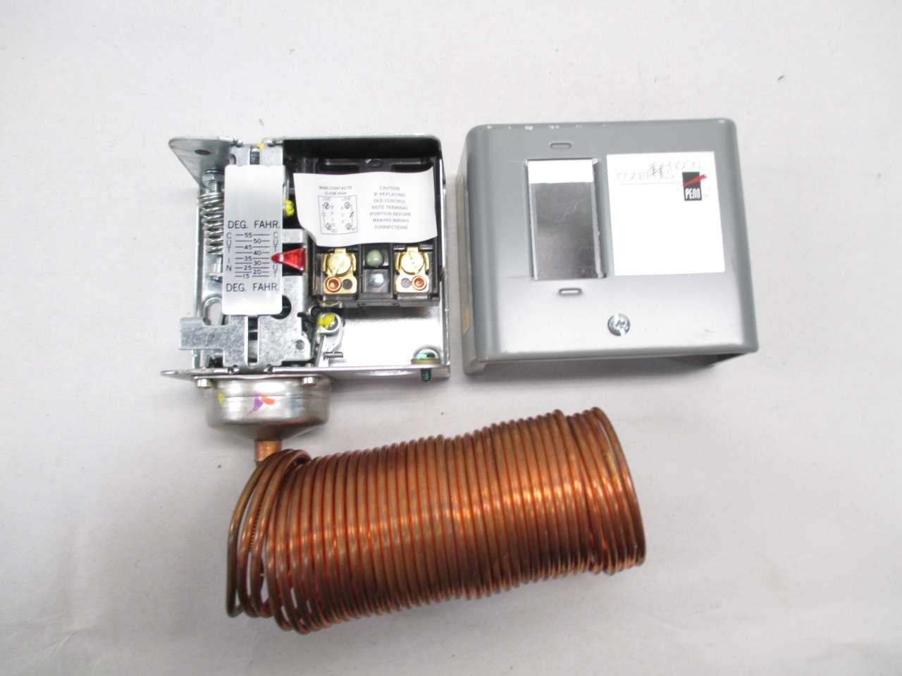 Johnson Controls A70GA-1C A70 Series Two-Circuit Temperature Control, Four-Wire, 15-55 Degree F Temperature Range, 20' Cap