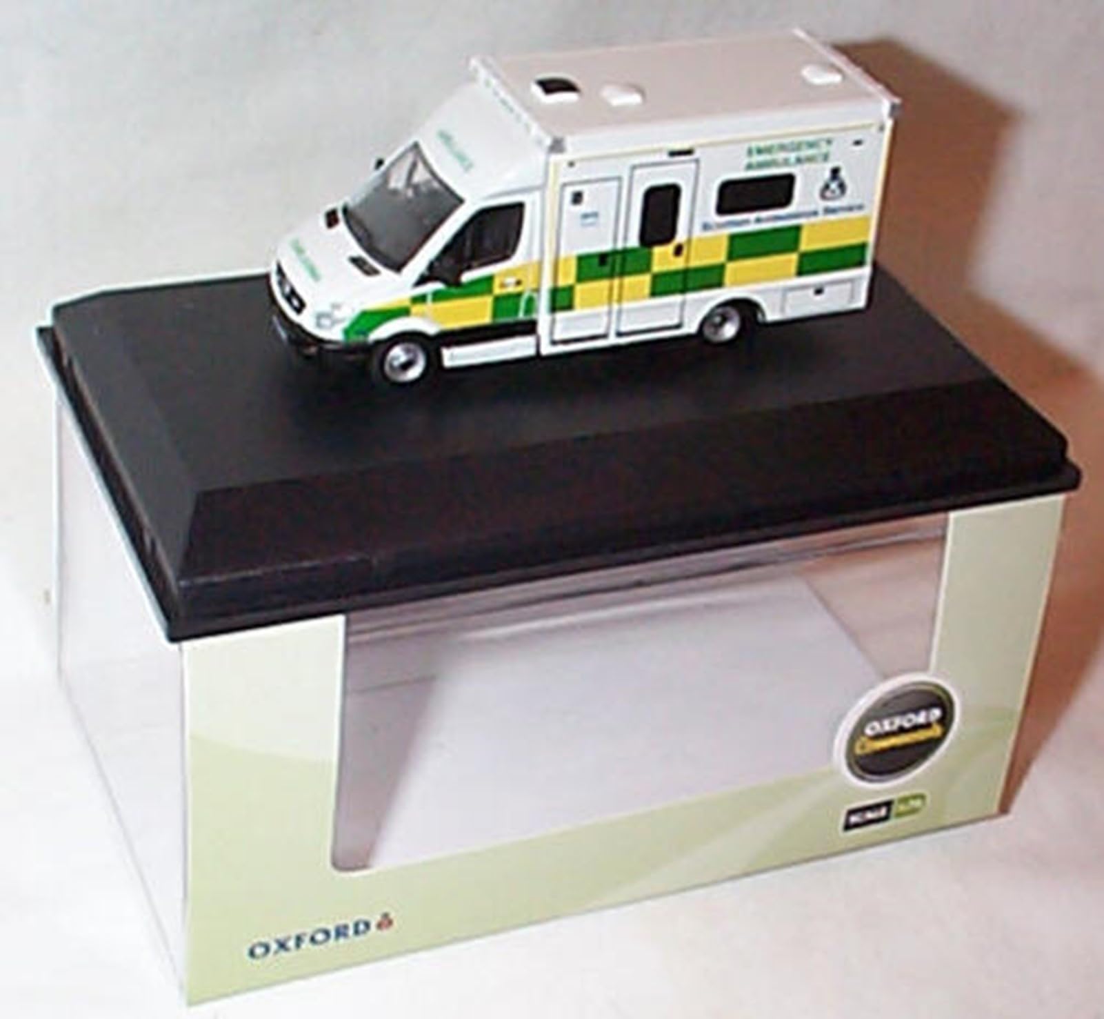 oxford M'ER'CEDE'S Ambulance Scottish Ambulance Service Vehicle 1:76 scale Diecast Model