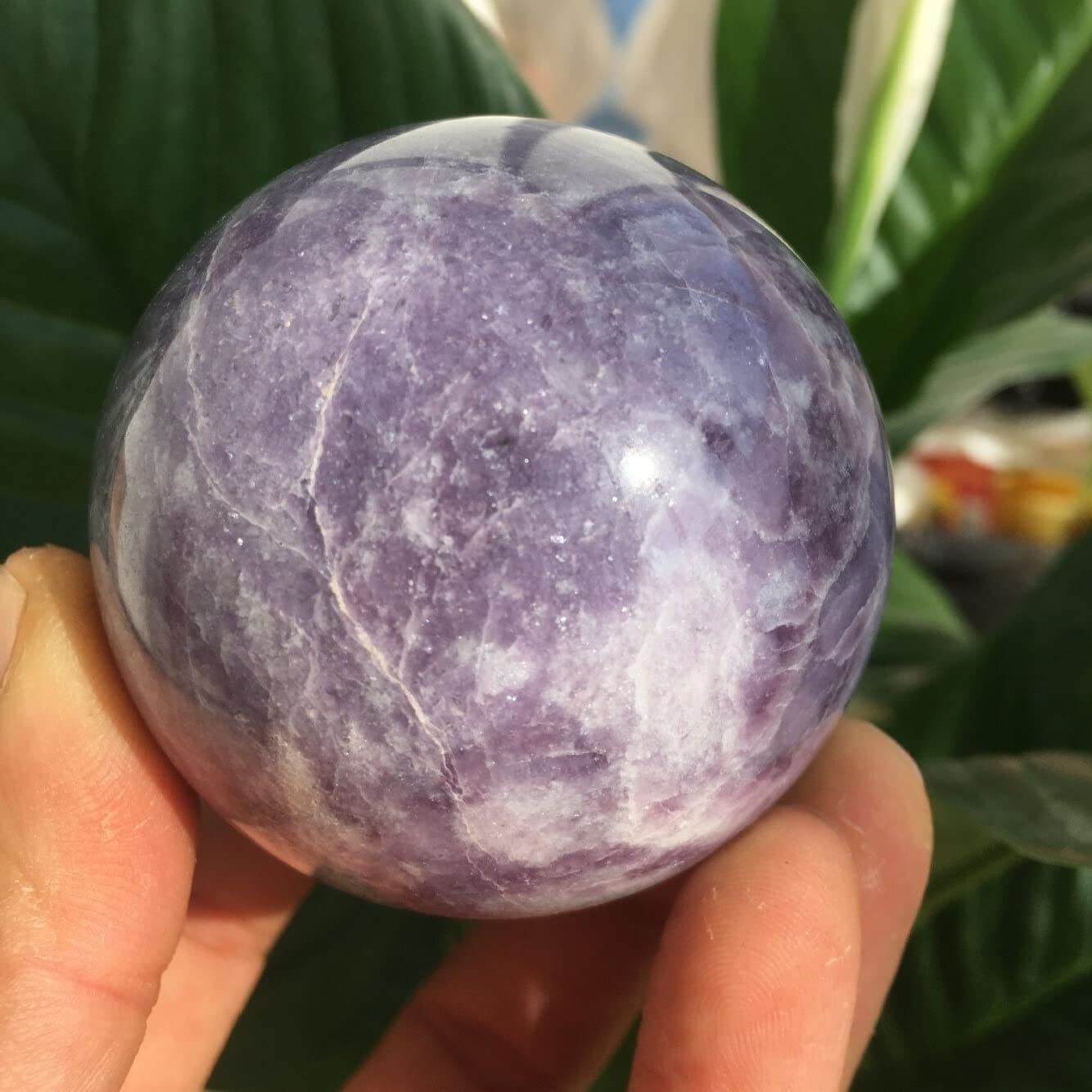 Cristalli e Pietre Naturali Sfera di Cristallo di Mica Viola Naturale Cristallo Naturale 60-65MM for la Decorazione Raccolta domiciliare
