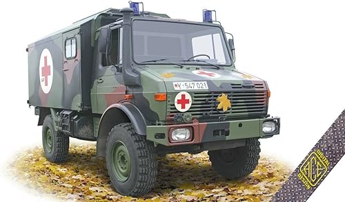 Miniatura 1 de ACE 72451-1/72 - U1300L 4x4 Krankenwagen Ambulancia Kit de modelo de plástico