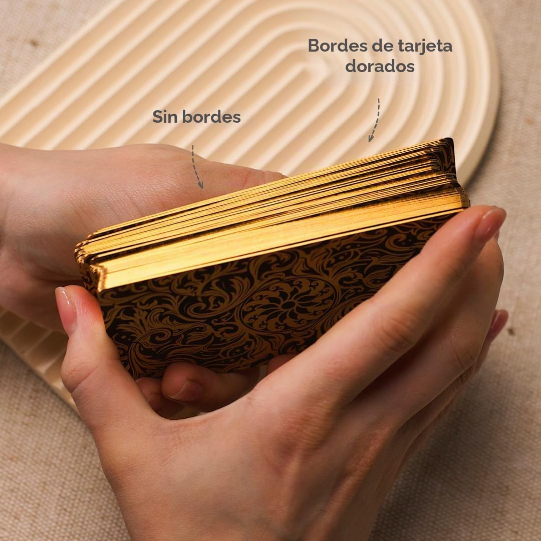 CRAFTERIAN Juego de Tarot Clásico - 78 Cartas Clásicas con Borde Dorado y Libro Guía - Perfecto para Principiantes - Baraja Ligera Elegante y Manual Completo - Experiencia de Tarot Auténtica.