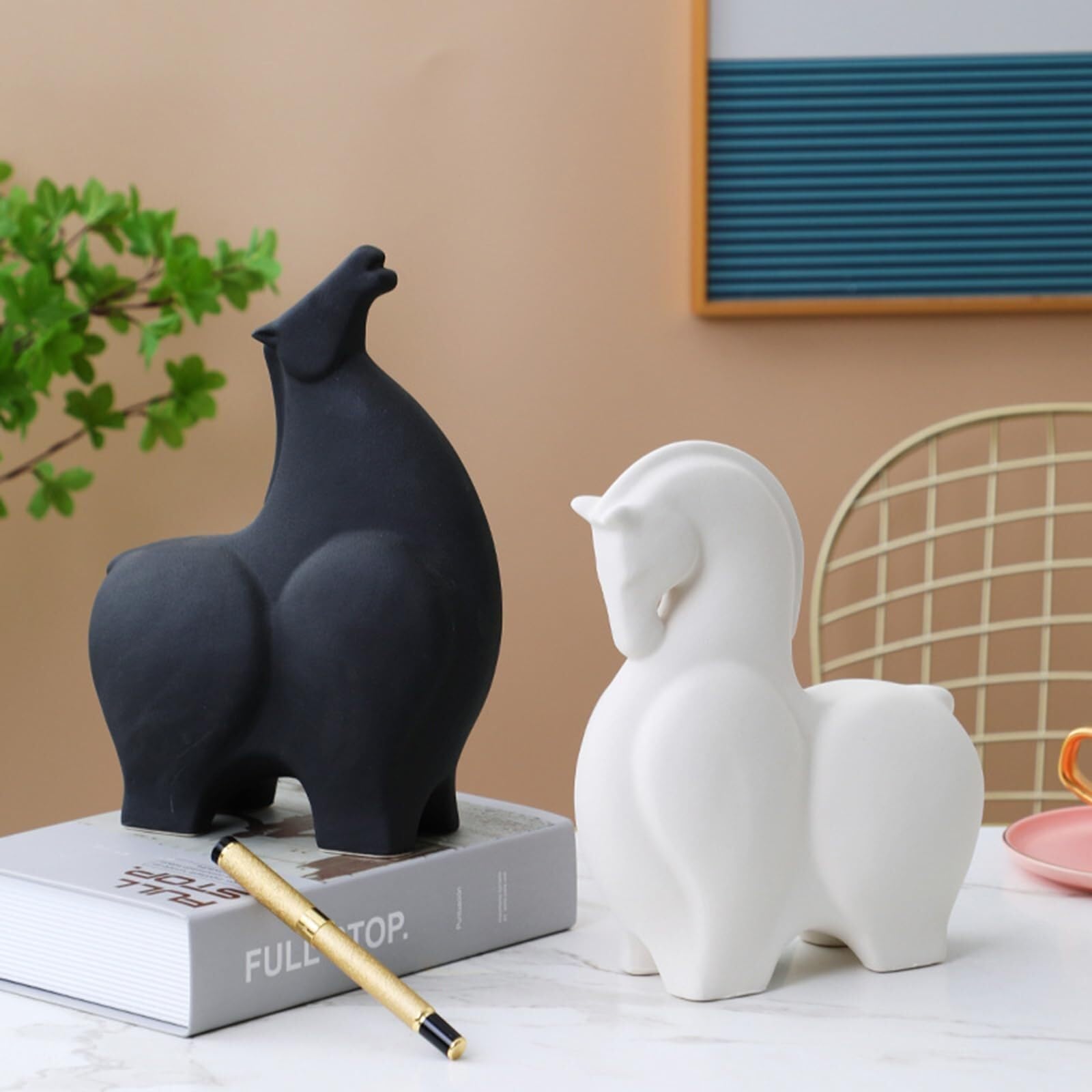 Regalos para Mujeres Escultura Abstracta Moderna de los Caballos la Estatua cerámica Deco del Caballo for Sala Estar Decoración para estanterías(Black B)