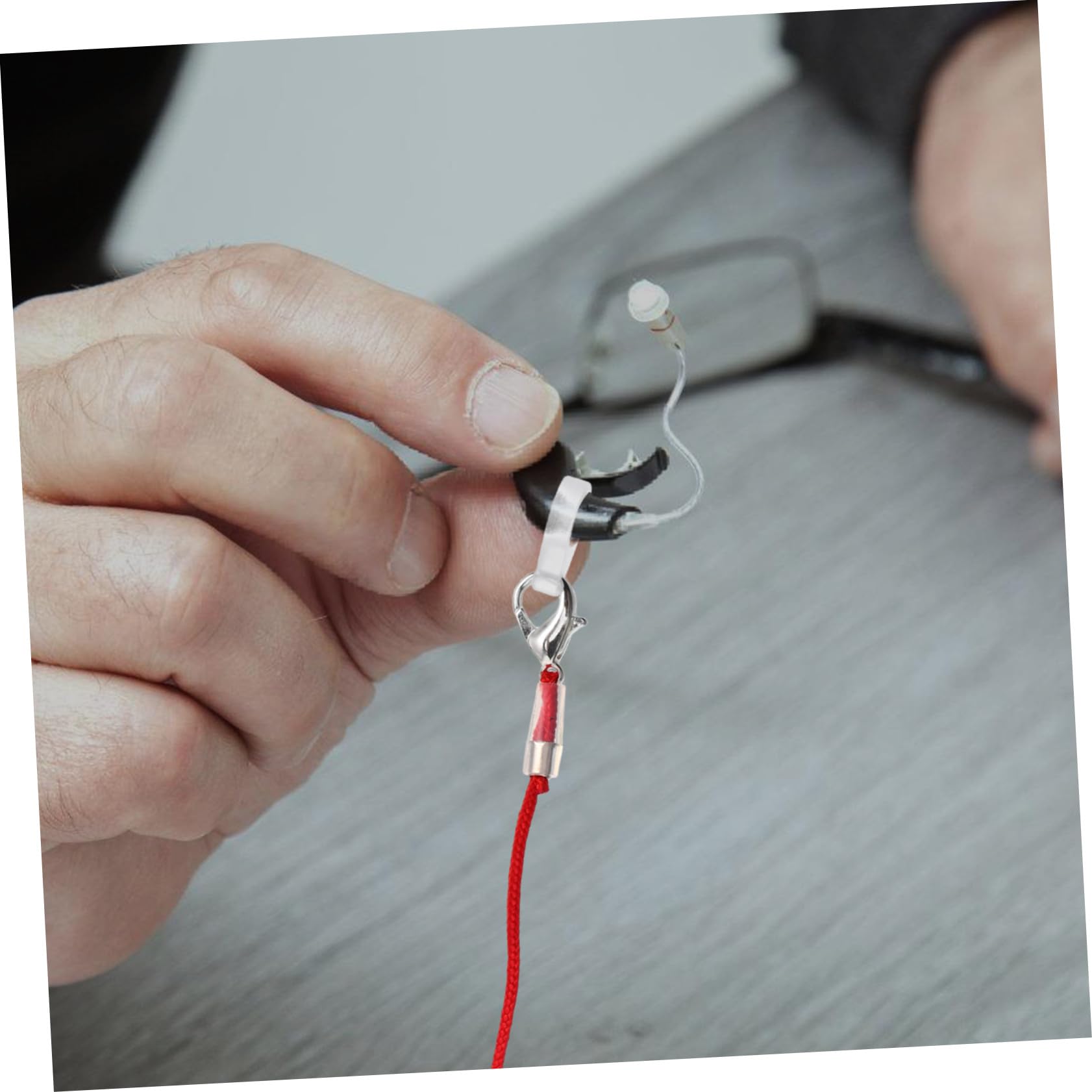 5 Stück Teiliges Hörgeräte-sicherheitsband mit Verstellbarem Clip Anti-verlust Halteband für Hörverstärker Stabiler und Bequemer Schutz für Senioren Einfach Anzubringen Tragen