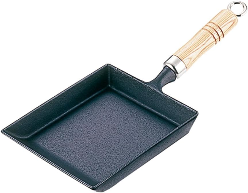 Iwachu Nambu Ironware 24017 Tamagoyaki (With Wooden Handle) Black Baked Inner Dimensions 7.1 x 5.9 inches (18 x 15 cm), Induction Compatible, Black
