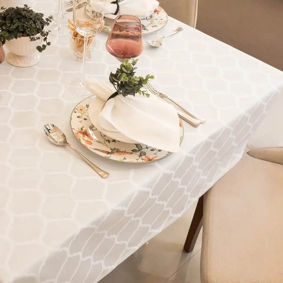 Toalha De Mesa Impermeável 6 Lugares 1,40x2,10m retangular Jacquard (Marrocos Branco)