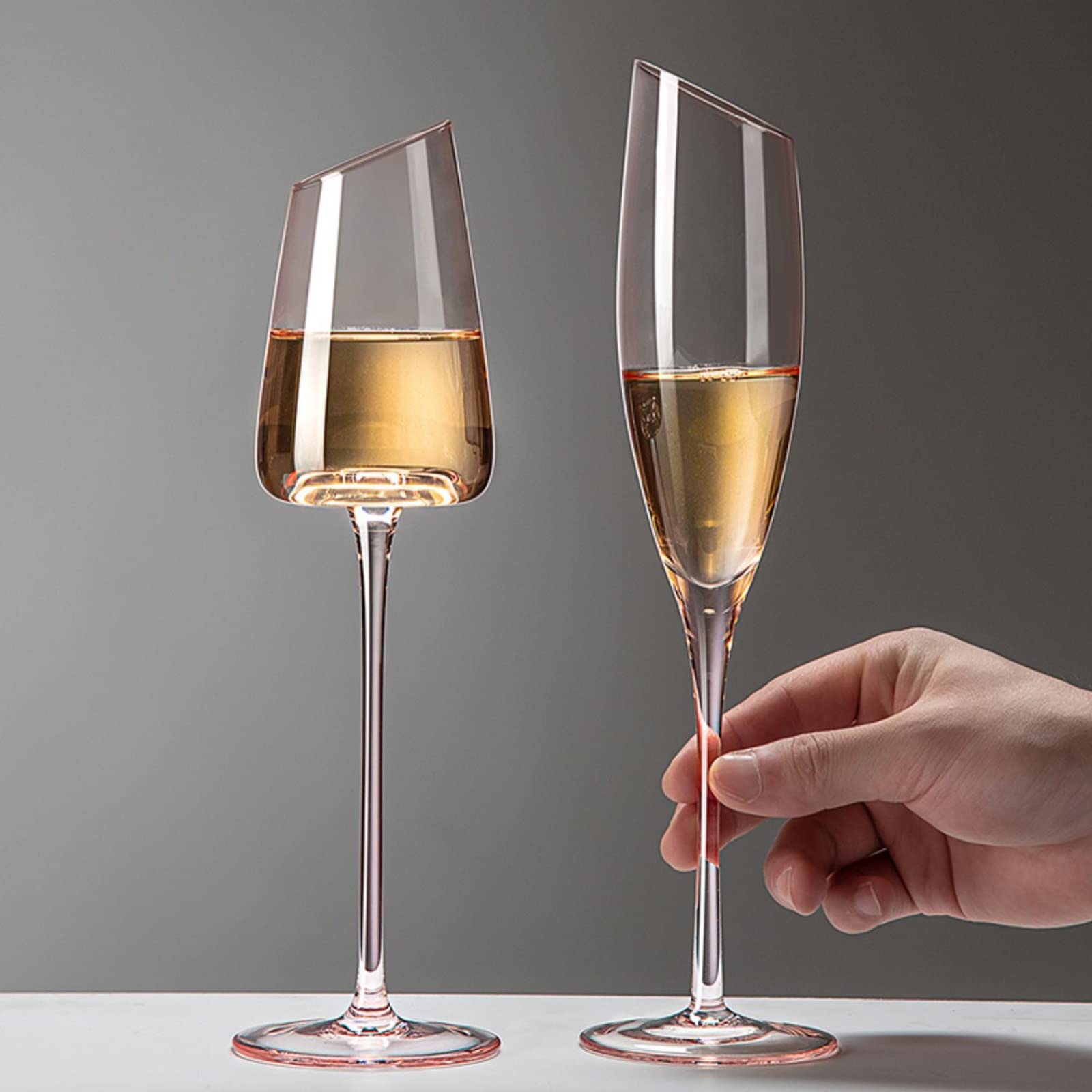 Flûtes à Champagne Ensemble de 6 verres à champagne inclinés verre à vin mousseux de luxe léger flûte à champagne en verre de cristal for la maison, le bar, les occasions spéciales Coupes à Champagne(