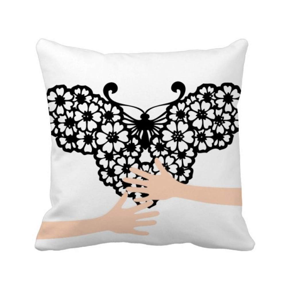 Coussin de douceur poétique ailes de papillon floral tendre