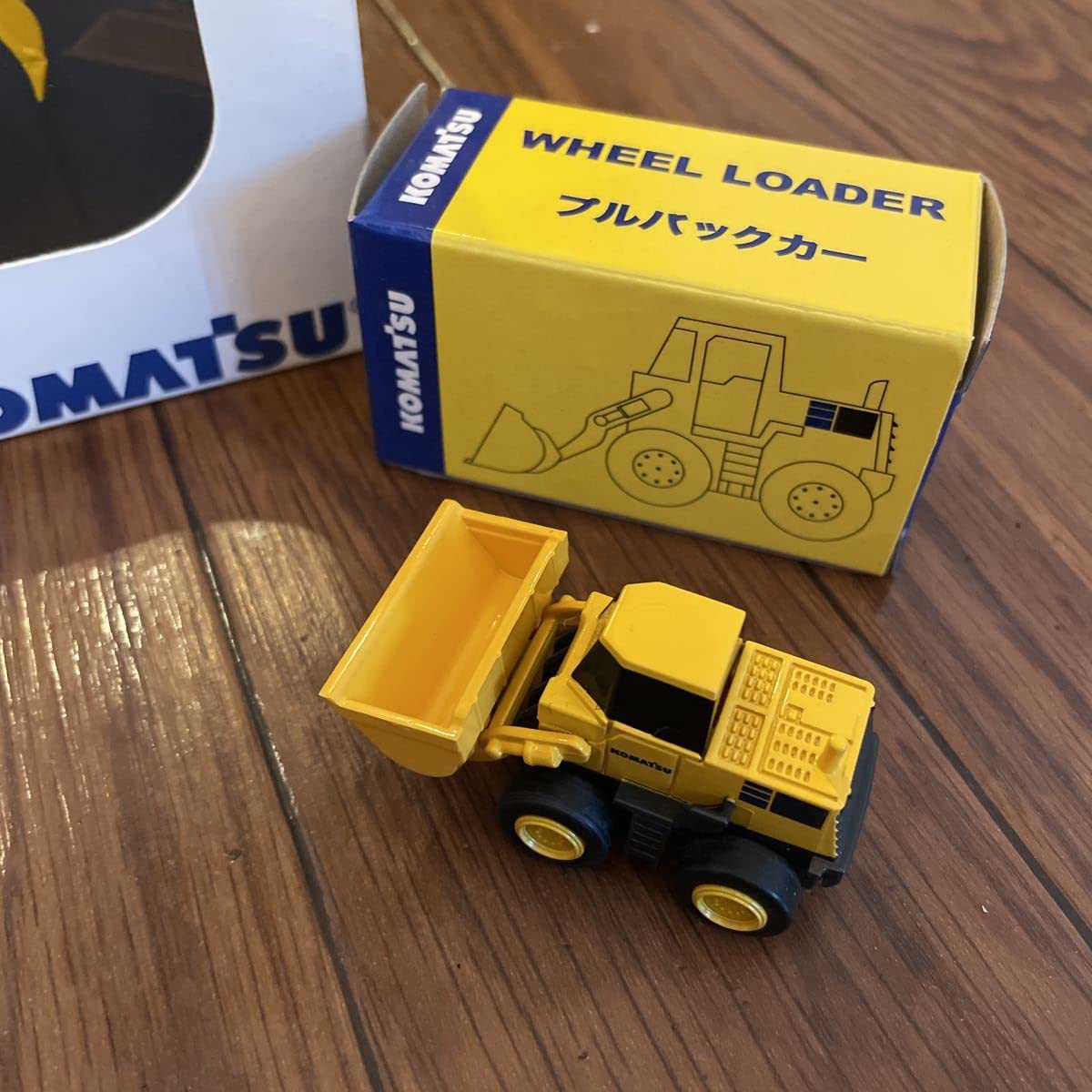 Amazon | コマツ KOMATSU D155AX-7ミニチュア 1 50 フィギュア