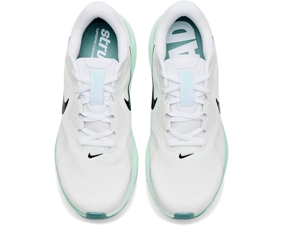 Nike Structure 26 - Top View