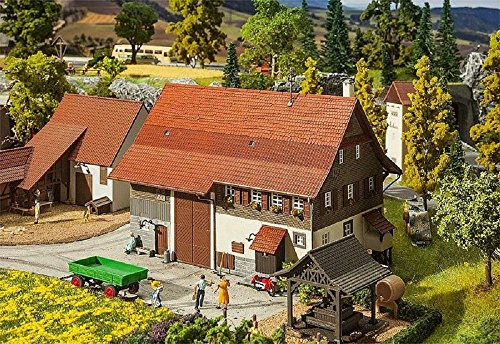 Preisvergleich Produktbild Faller FA 130558 Altes Bauernhaus