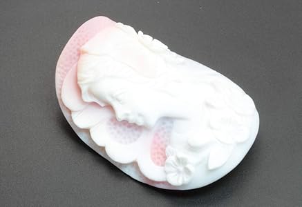 Amazon | 麗しい女性の横顔 コンクシェル カメオ ルース no5 | ルース