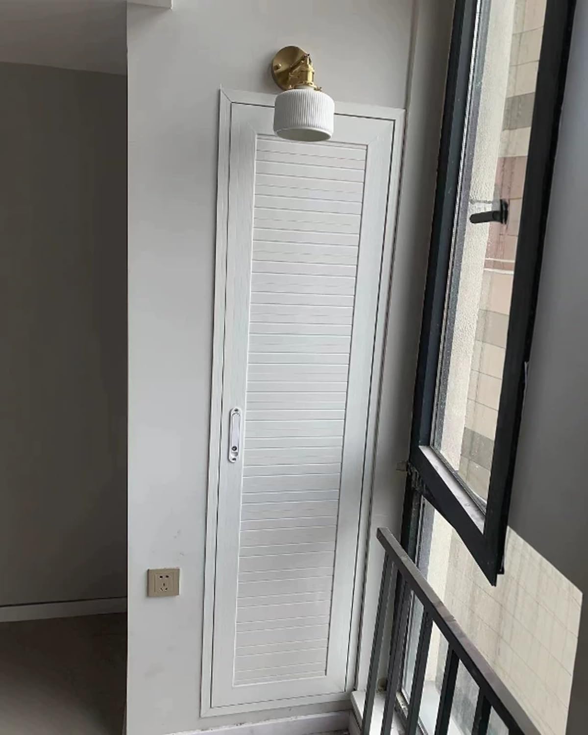 Porte de révision invisible 450x800 pour plomberie de douche combles