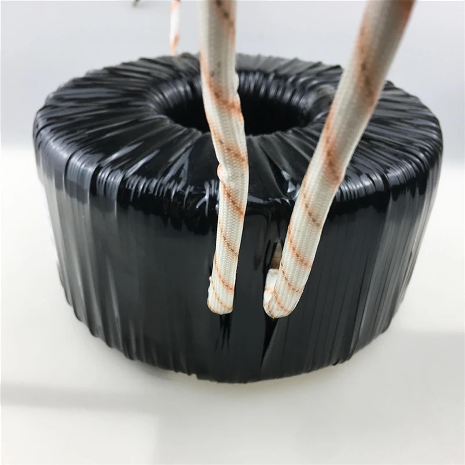 Transformateur d'isolement toroïdal haute puissance 2500 W, alimentation d'équipement industriel, paramètres 220 V à 50 V pouvant être
