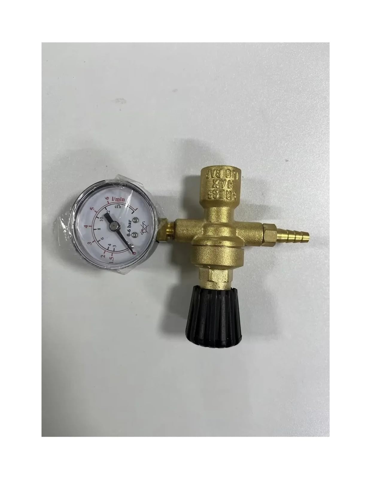 Reduktor ciśnienia M10 * 1 zawór redukujący ciśnienie 36 V/220 V manometr do spawania