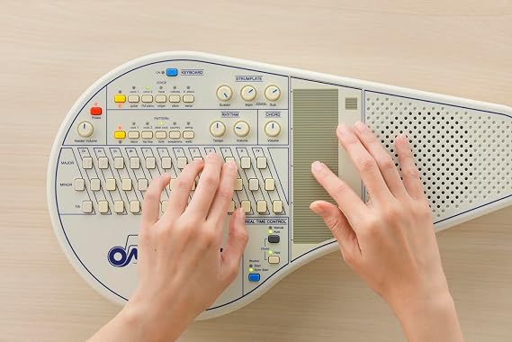 SUZUKI Suzuki Omnichord OM-108 Electronic Instrument with 108 Chords