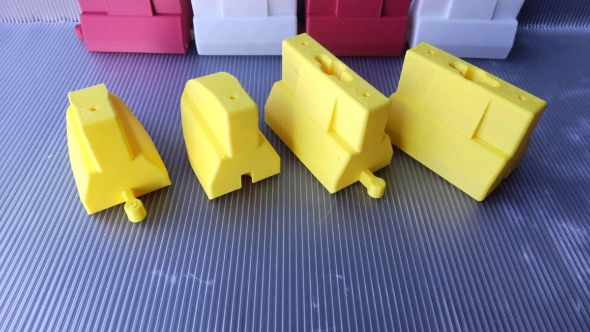 Amazon.co.jp: 1/10 ラジコン ジオラマ用 保安バリケード パイロン