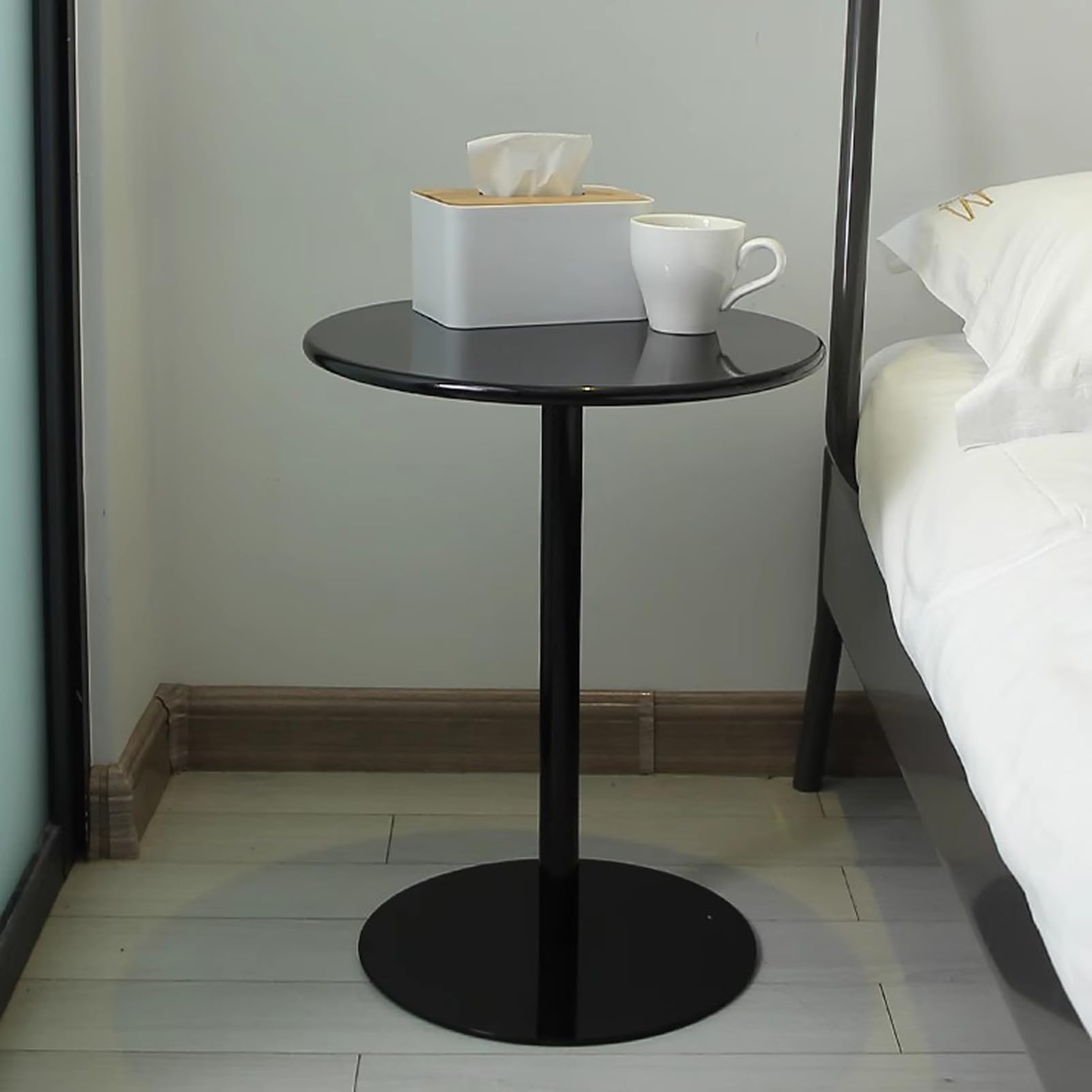 Piccolo tavolo rotondo da bar alto con robusta base in metallo, salvaspazio, tavolo da pranzo per cucina, arredamento moderno per la casa, ideale per piccoli spazi