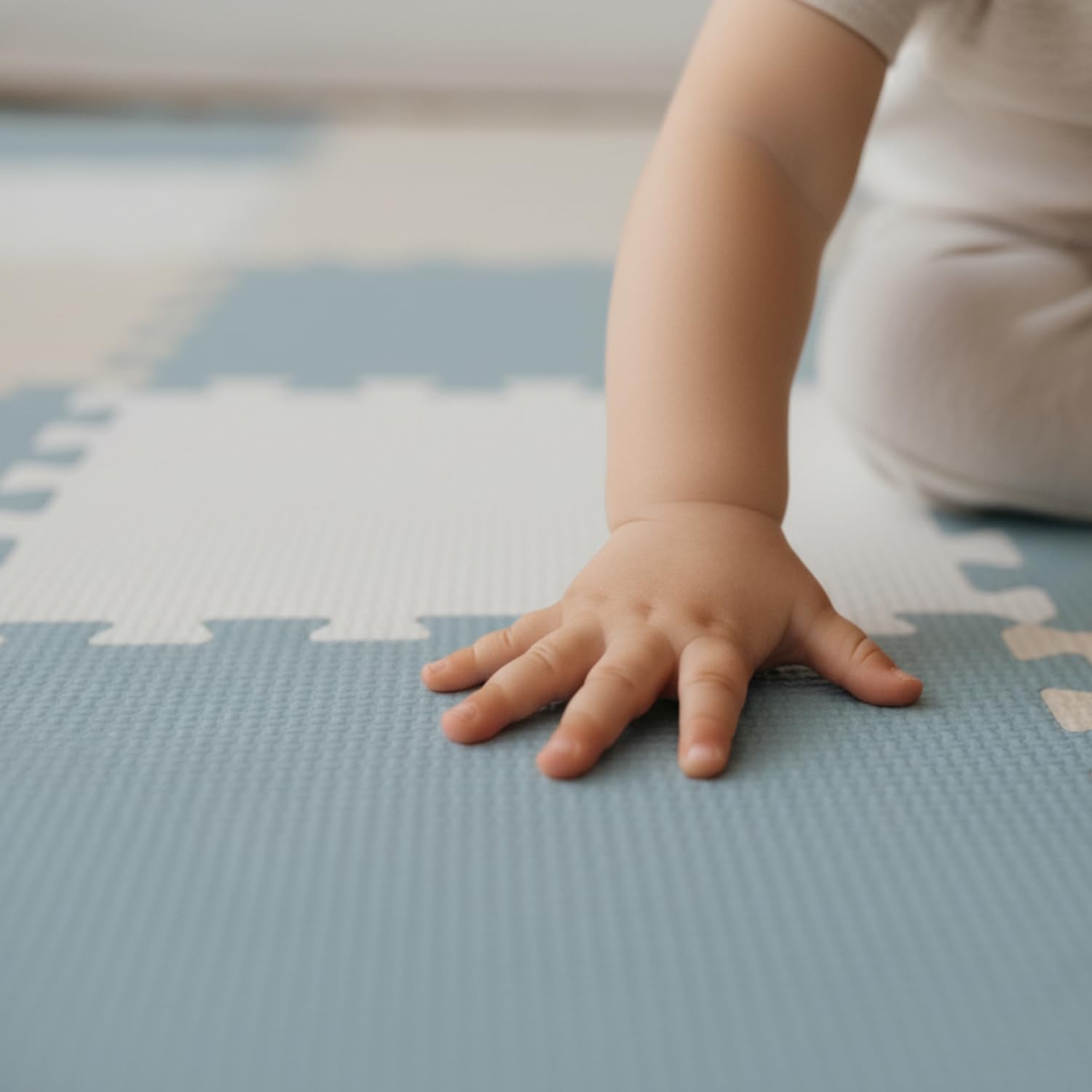 LittleTom 27 Pièces Tapis de Sol Bébé dès Le Premier Mois - 30x30 cm Dalles en Mousse EVA - Surface de Jeu Douce pour l'Éveil - Carrés Puzzle Antidérapants - Revêtement pour la Chambre des Petits