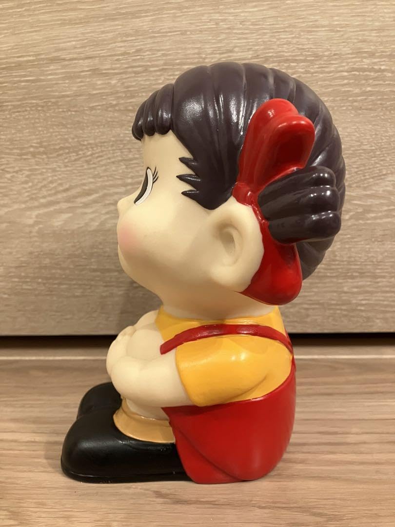 ペコちゃん　座布団　不二家 Amazon.co.jp: NOSGGTUR ペコちゃん 不二家 8種柄 布 生地 ポコ