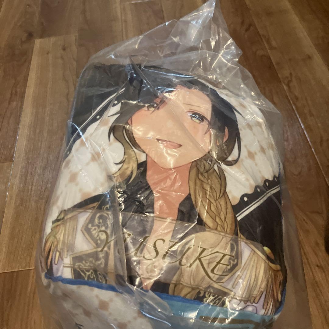 Amazon.co.jp: いれいす ダイス型クッション Seventh! ver