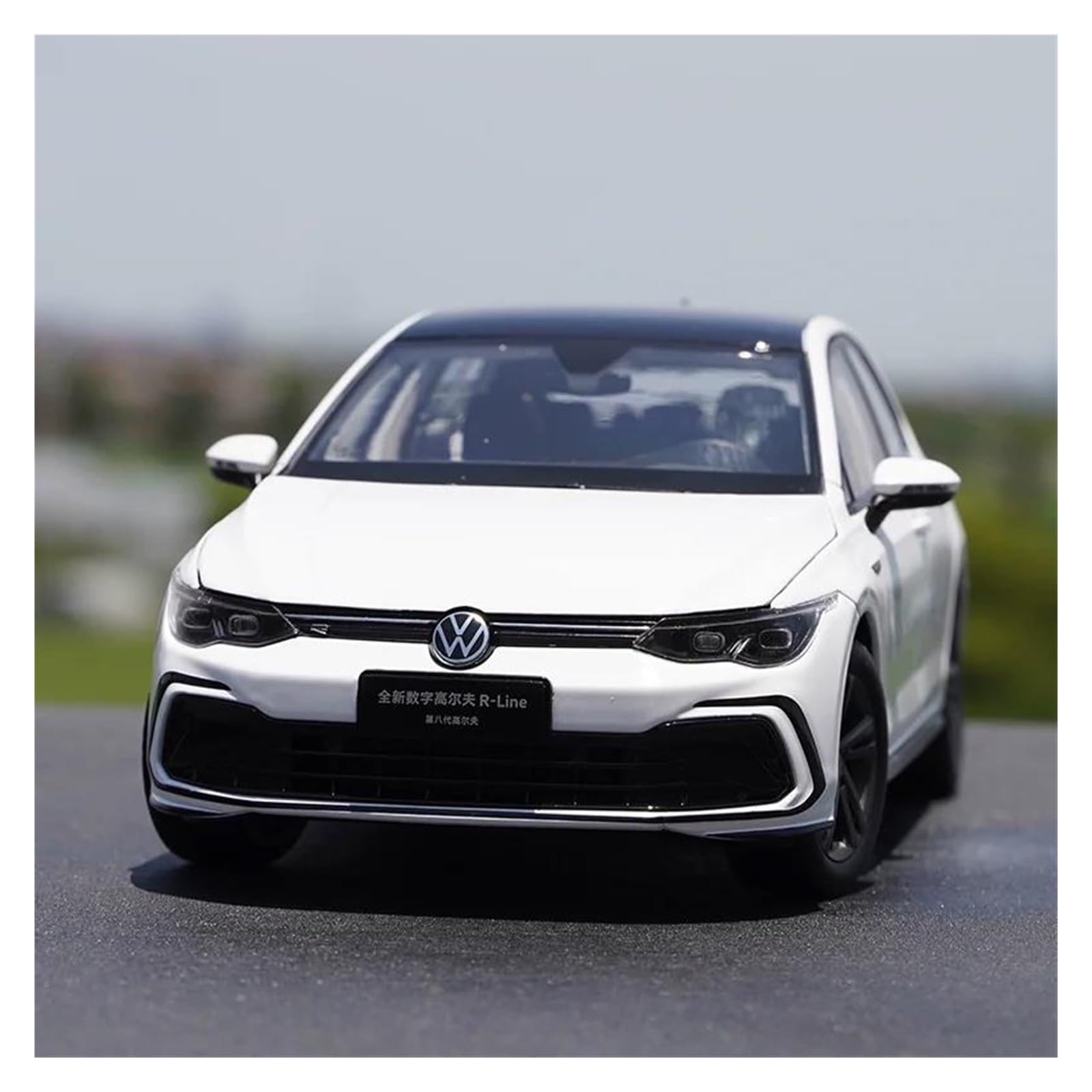 1/18 フォルクスワーゲン ゴルフ GOLF Rライン？ ミニカー 箱付き 1/18